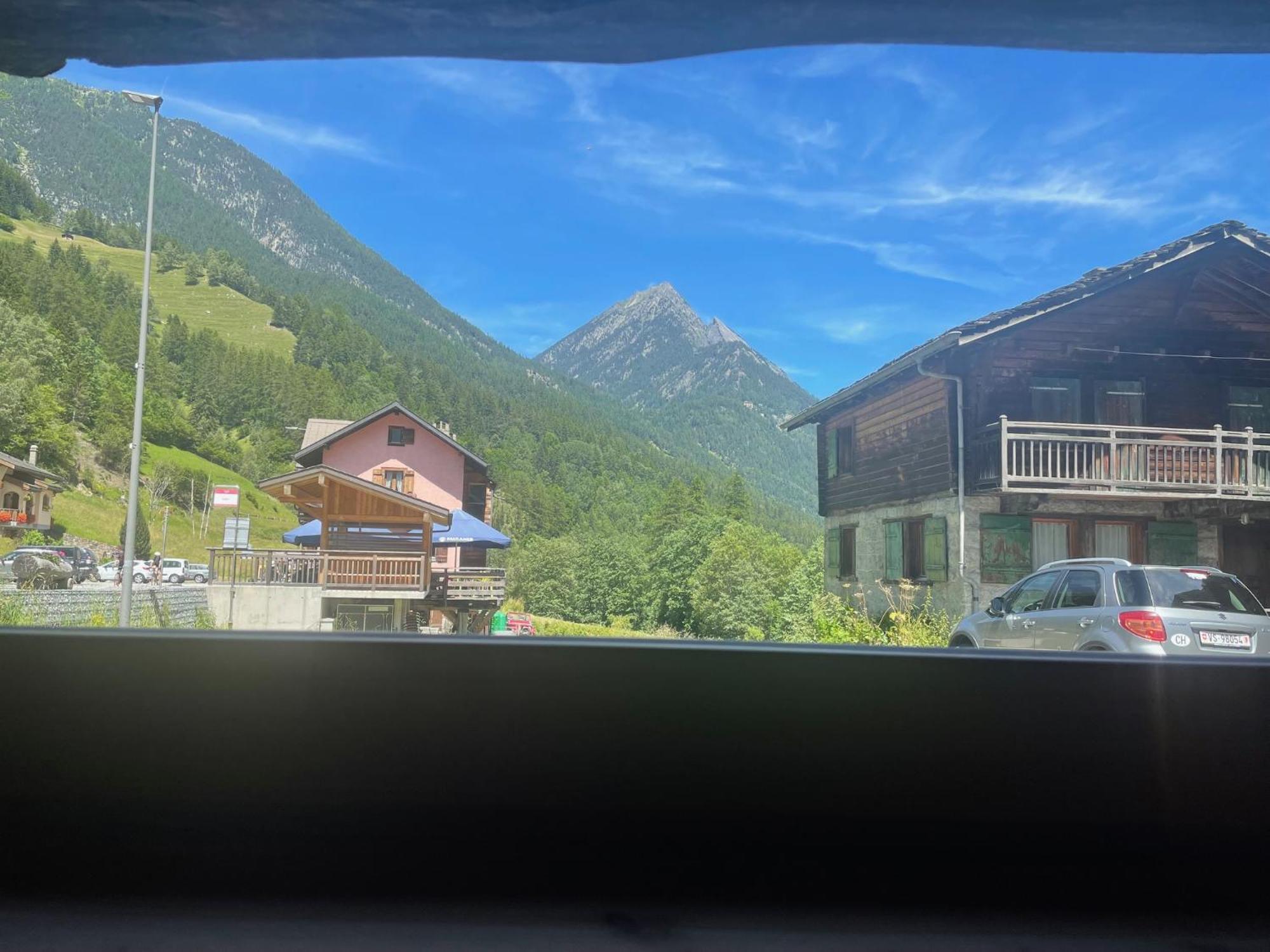 Raccard Renove Hotel Orsieres Bagian luar foto